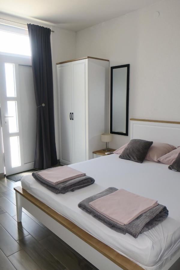 Mesic Apartment Senj  Buitenkant foto